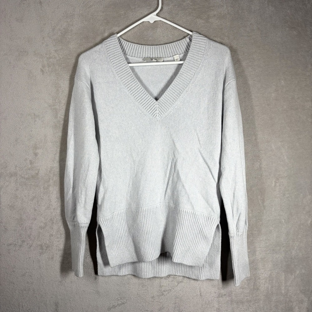 Vince Pullover V Neck Grey Cashmere Sweater Size XS Relaxed Luxury Minimalist